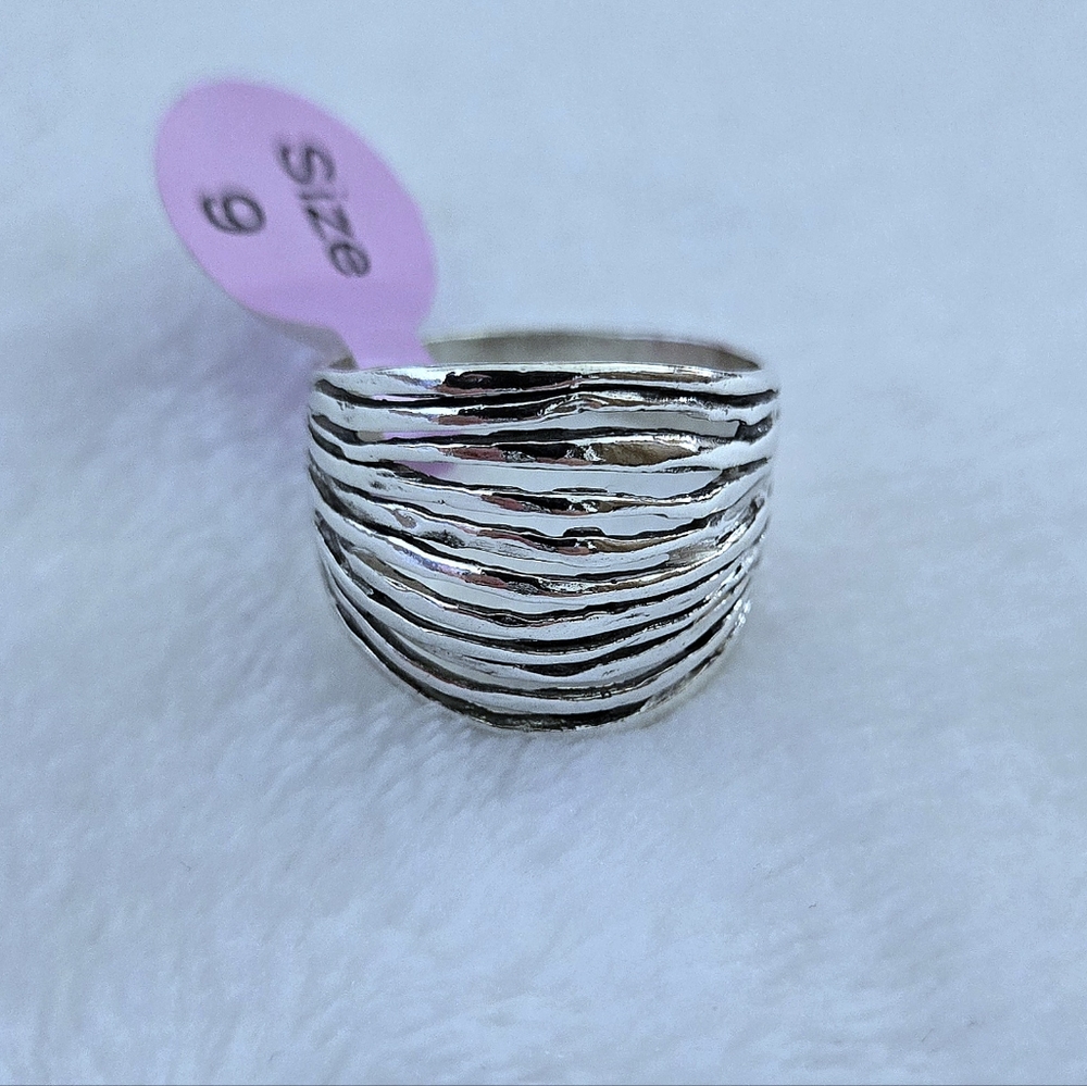 Noa Zuman Sterling Silver🤍 Convexed Bands Ring💍 - Picture 14 of 16